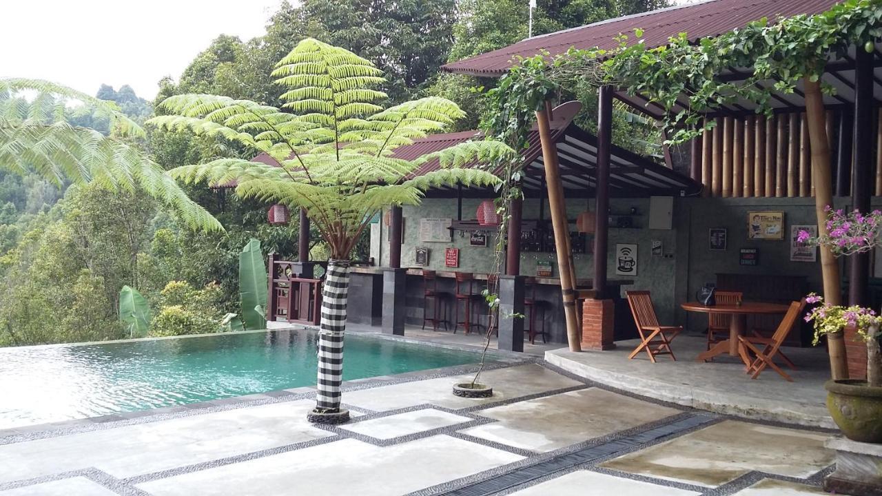 ホテル Bintang Munduk エクステリア 写真